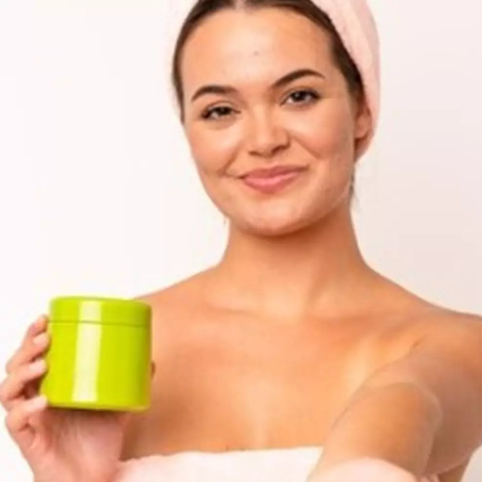 Hempaskan jerawat di badan, ini 9 kelebihan lakukan body scrub secara rutin untuk kesehatan kulit