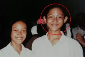 Gadis bergaya cupu ini juara GADIS Sampul, intip 11 transformasinya yang kian glow up di usia 41 tahun