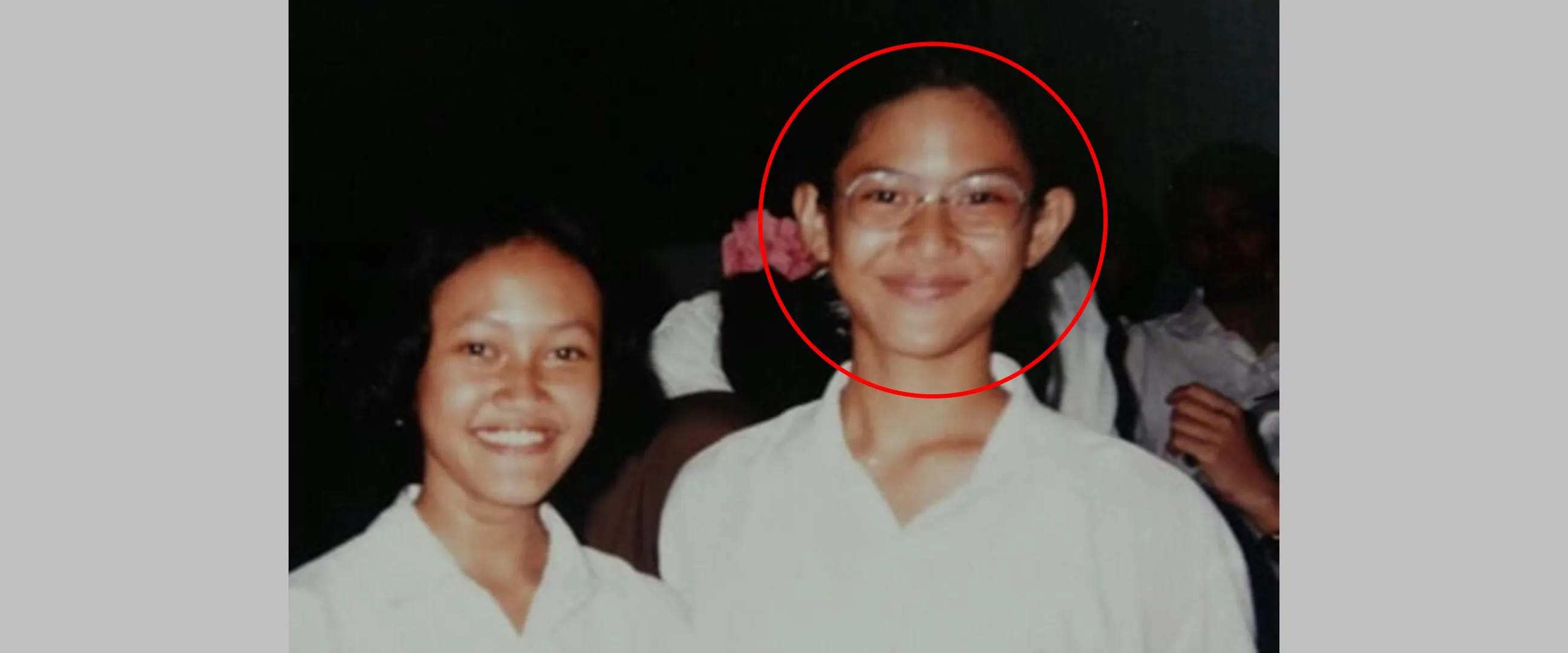 Gadis bergaya cupu ini juara GADIS Sampul, intip 11 transformasinya yang kian glow up di usia 41 tahun