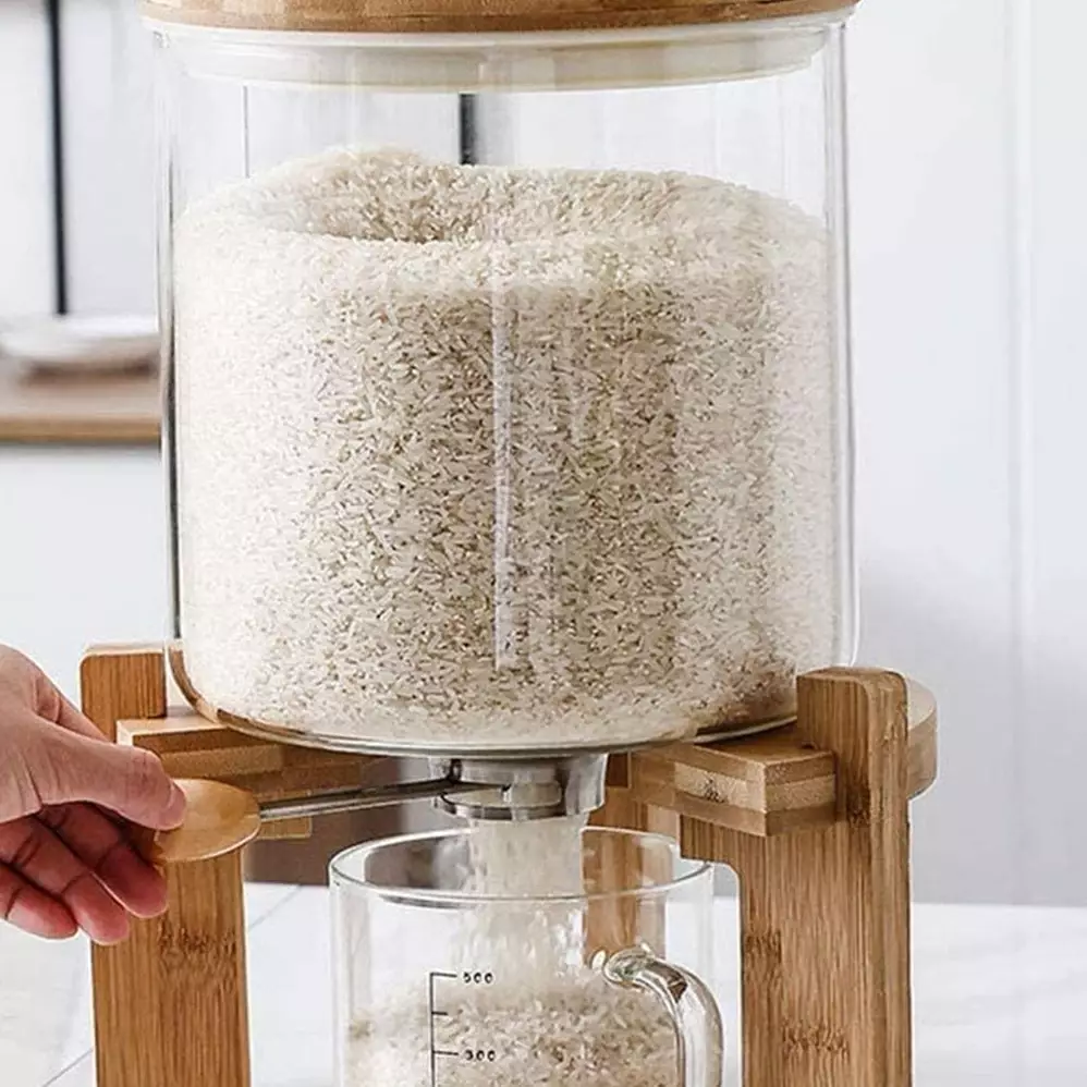 Bermodal botol dan serpihan kayu, ini cara bikin tempat beras estetik ala selebgram homedecor