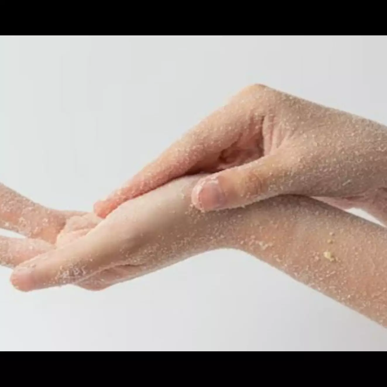 Trik membuat scrub untuk kaki dan tangan ini hanya butuh 3 bahan dapur, kulit autolembut