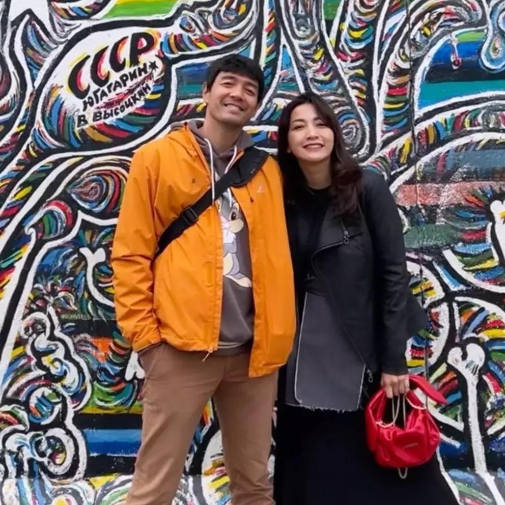 17 Tahun bercerai, ini 11 potret terbaru mantan istri Edo Borne suami Hesti Purwadinata