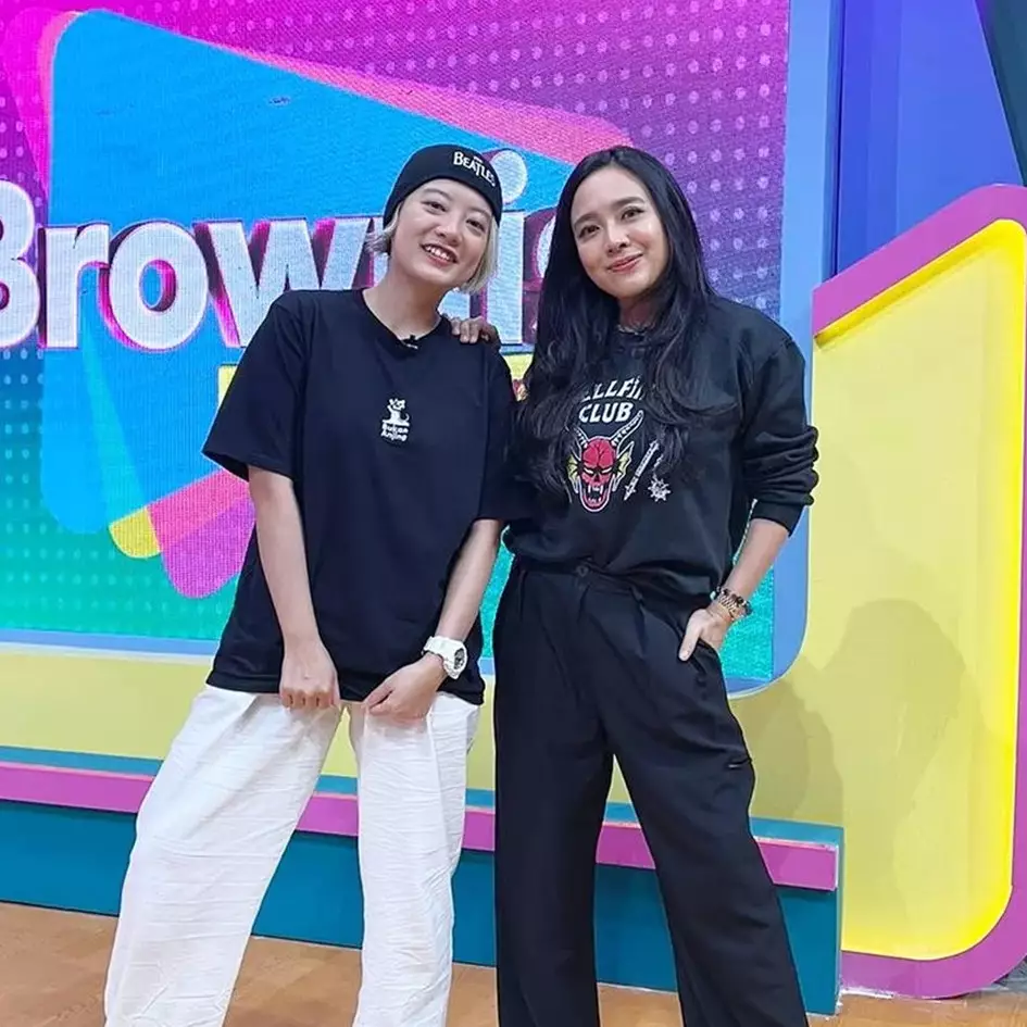 Sahabatan lebih dari 3 dekade, ini 11 transformasi pertemanan Leony dan Dea Ananda yang selalu kompak