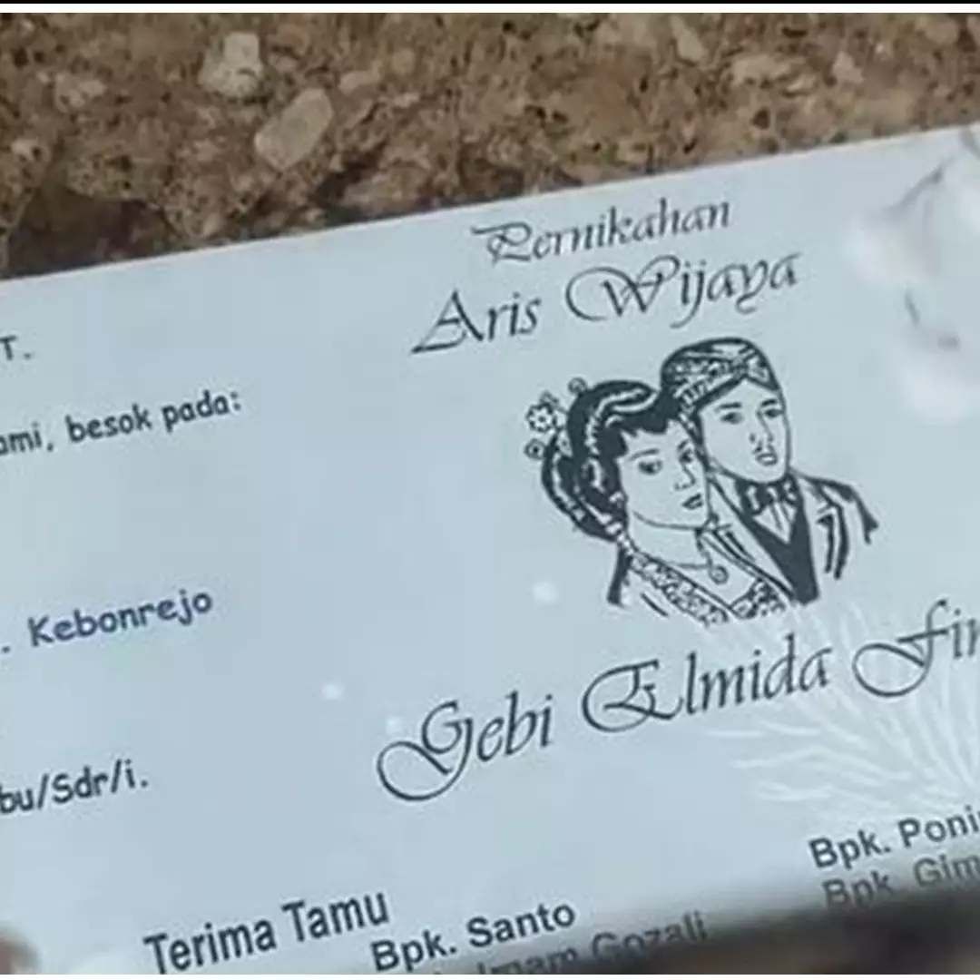 Potret kocak undangan pernikahan desainnya mirip surat suara pemilu, berasa mau nyoblos foto caleg