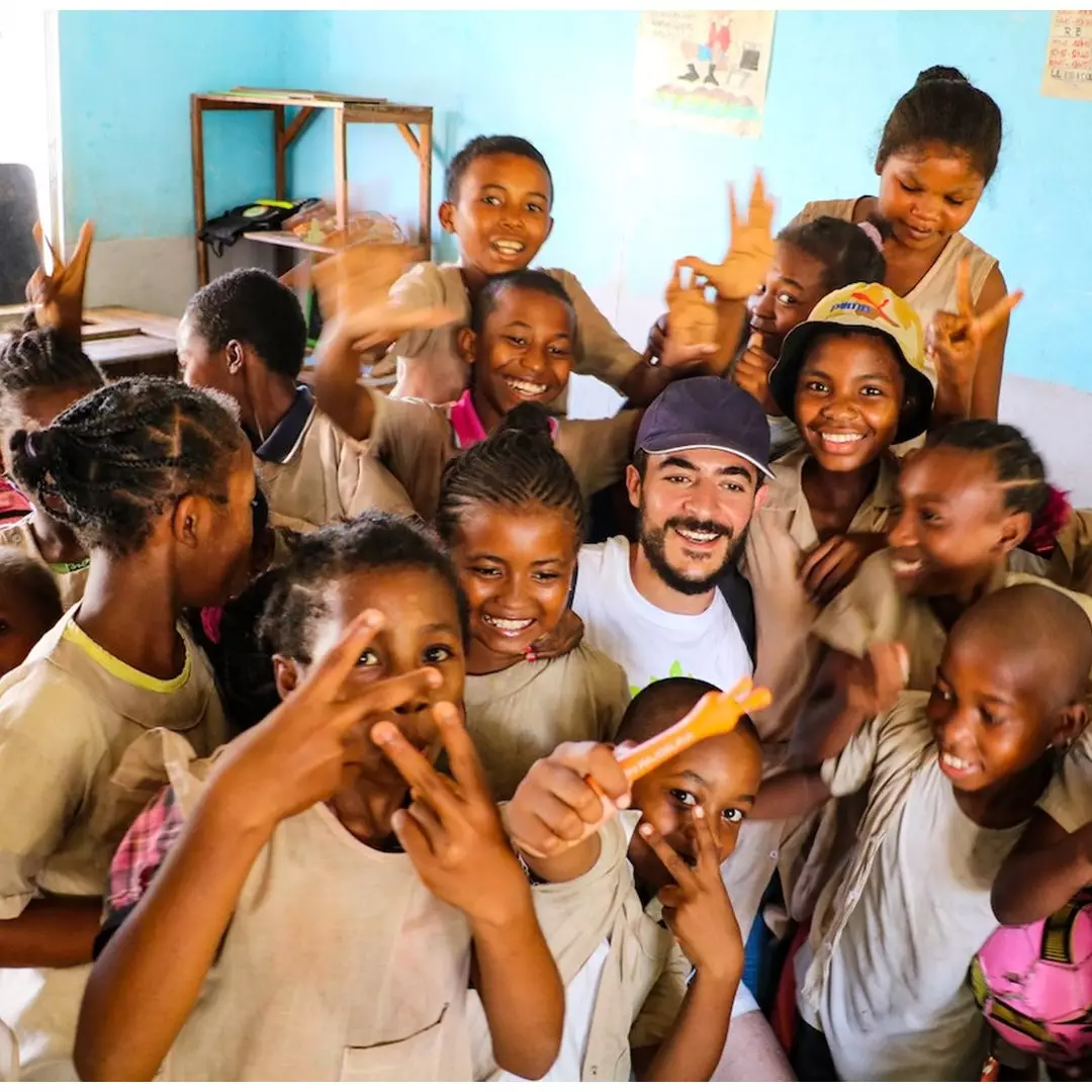 Contoh pengamalan sila ke-3 di sekolah yang wajib dipelajari dan diterapkan siswa