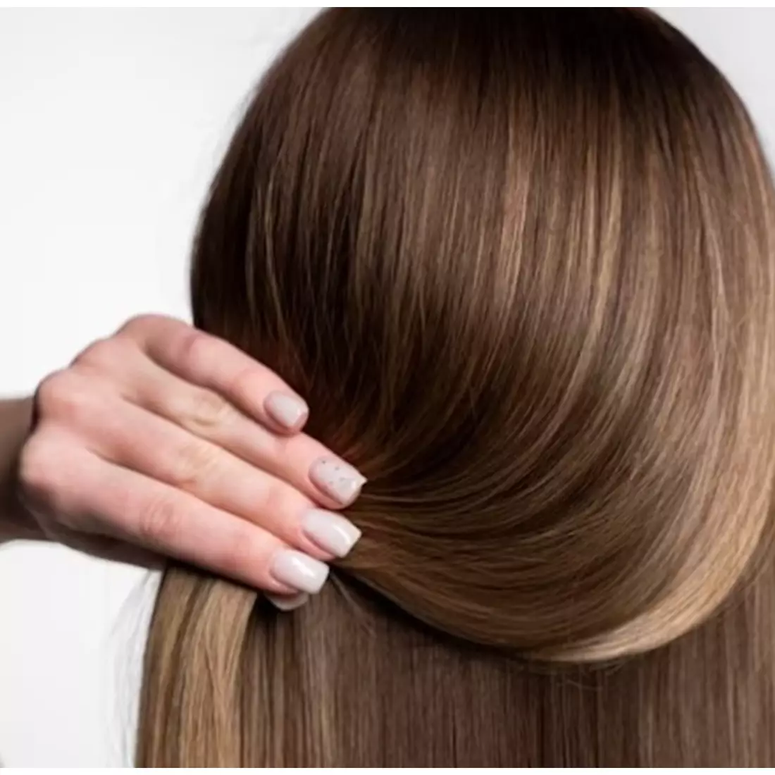 Nggak perlu catokan setiap hari, ini rekomendasi 9 treatment untuk meluruskan rambut