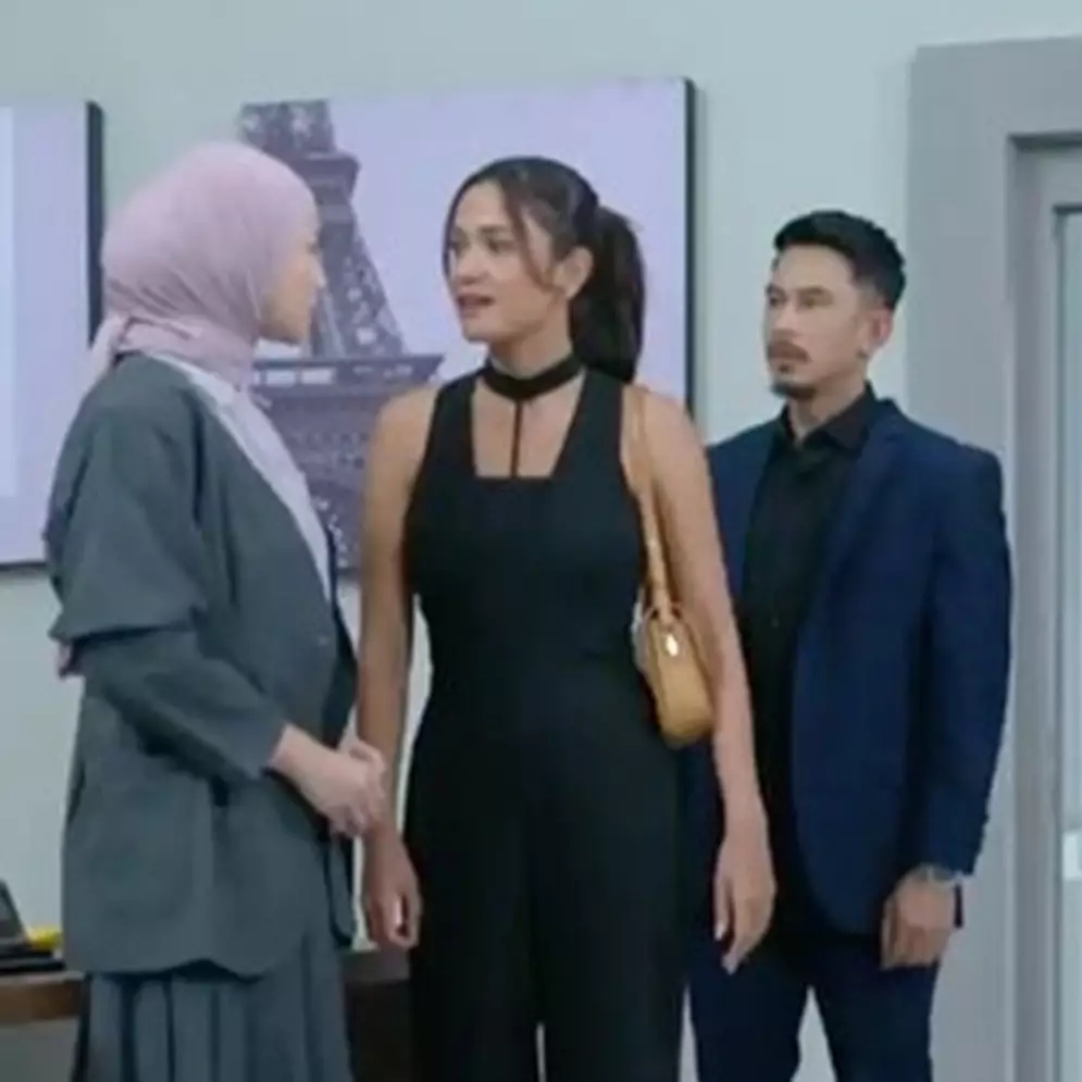 Jadi istri tersakiti di Jangan Bercerai Bunda, intip 11 potret mesra Revalina S Temat dan suami