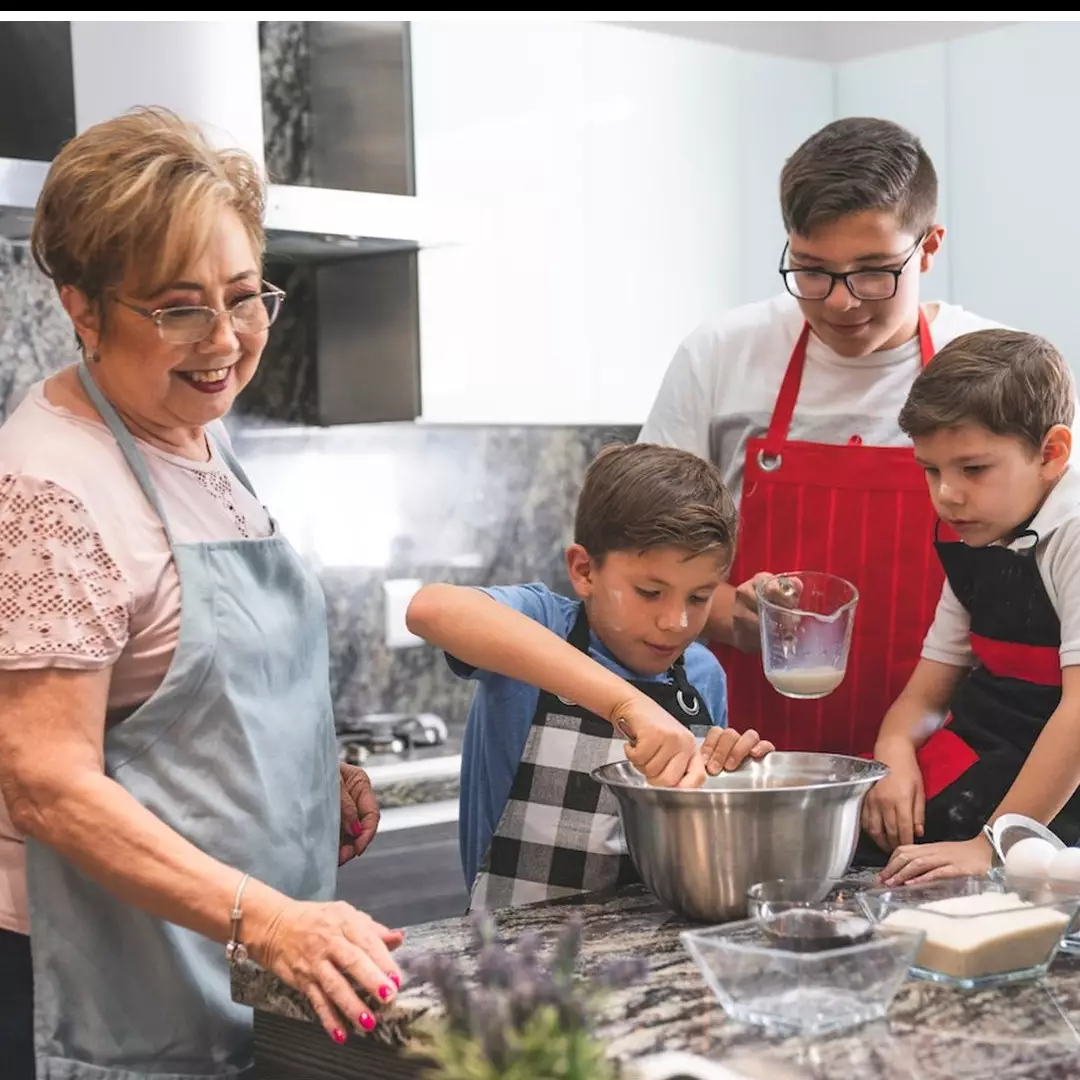 Contoh kerja sama di lingkungan rumah, lengkap dengan penjelasan dan manfaatnya
