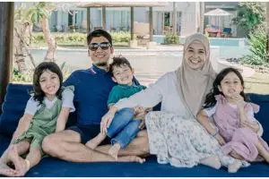 Bantah soal orang ketiga, ini alasan Desta gugat cerai Natasha Rizky 