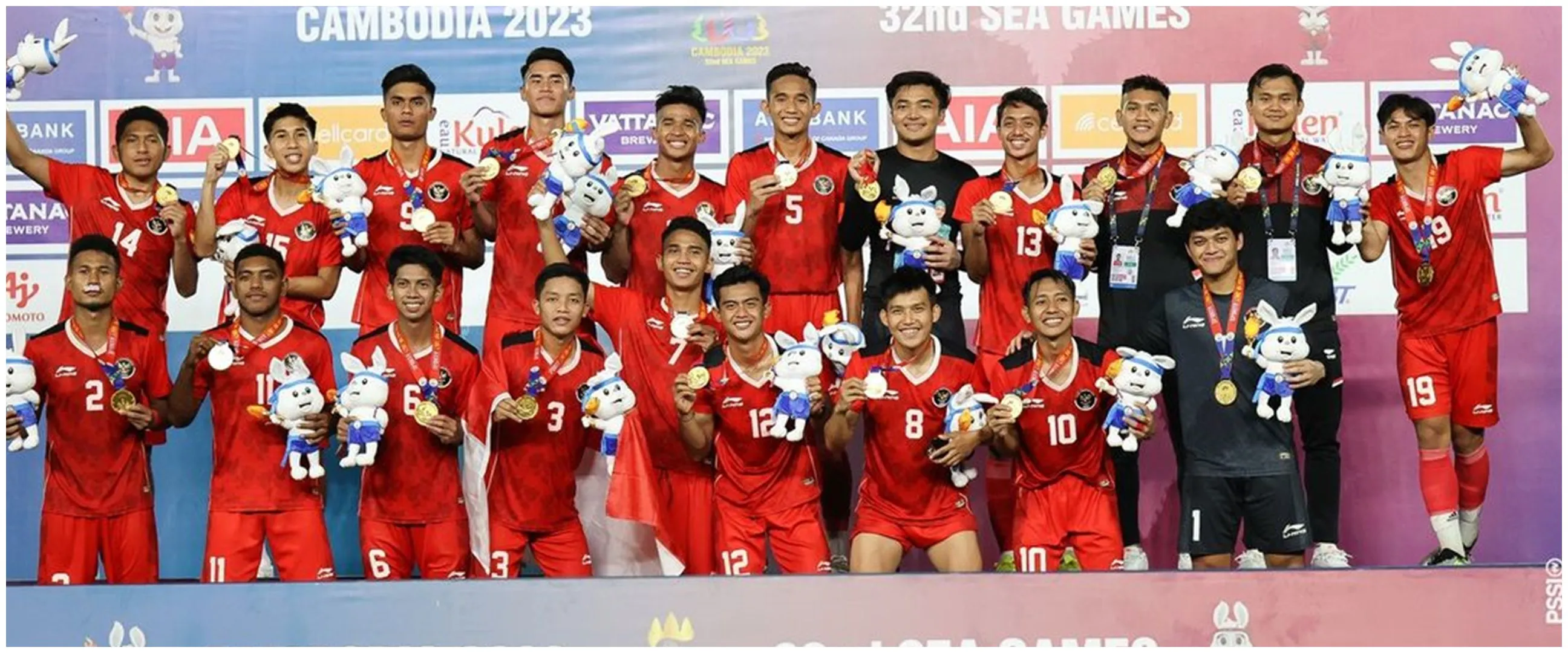 Raih medali emas setelah 32 tahun menanti, ini 9 potret kemeriahan arak-arakan Timnas juara SEA Games
