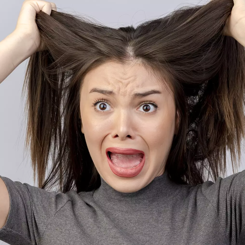 Bikin akar semakin kuat, begini trik atasi rambut rapuh dan rontok hanya pakai 3 bahan makanan