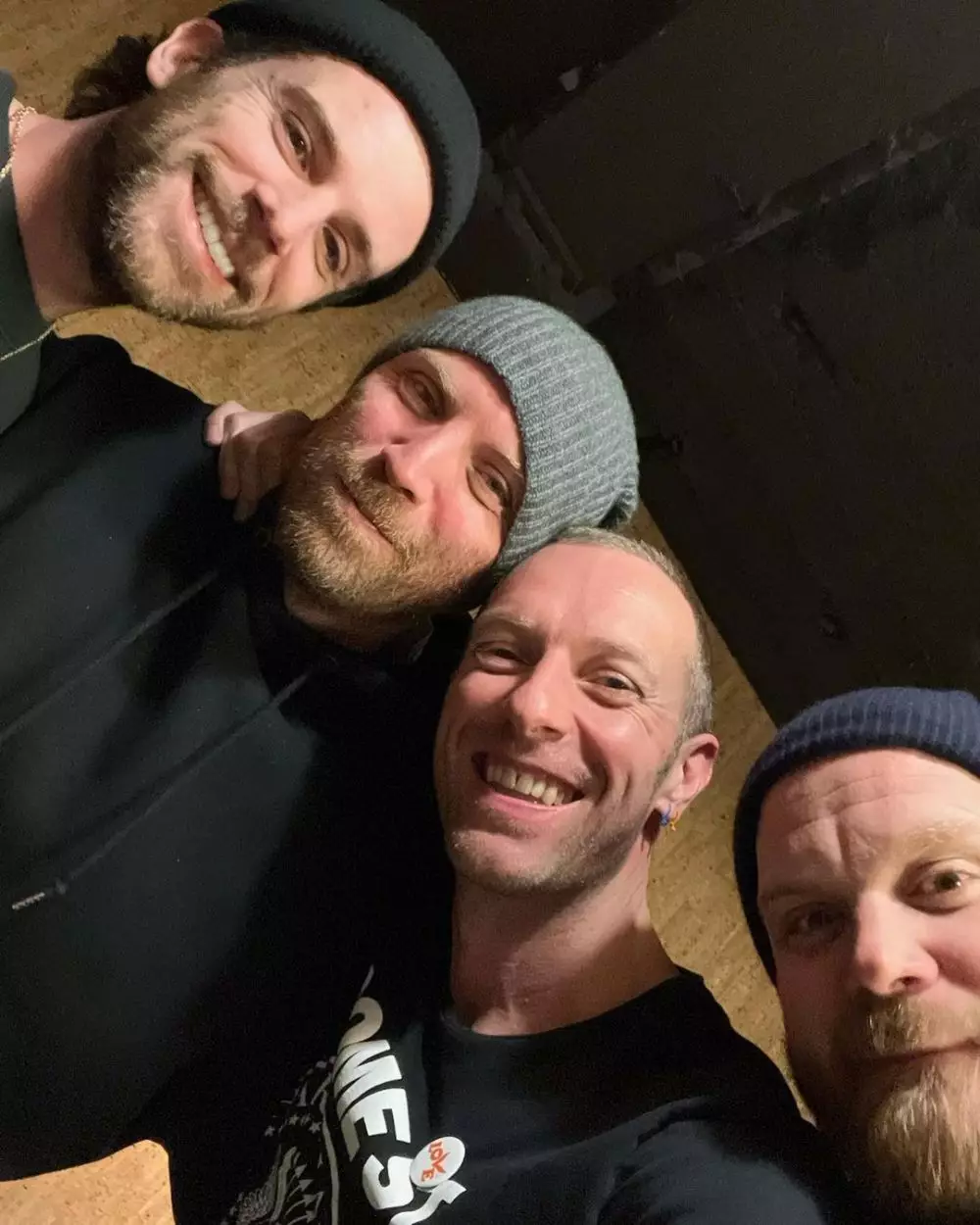 uang berobat dipakai beli tiket Coldplay Berbagai sumber