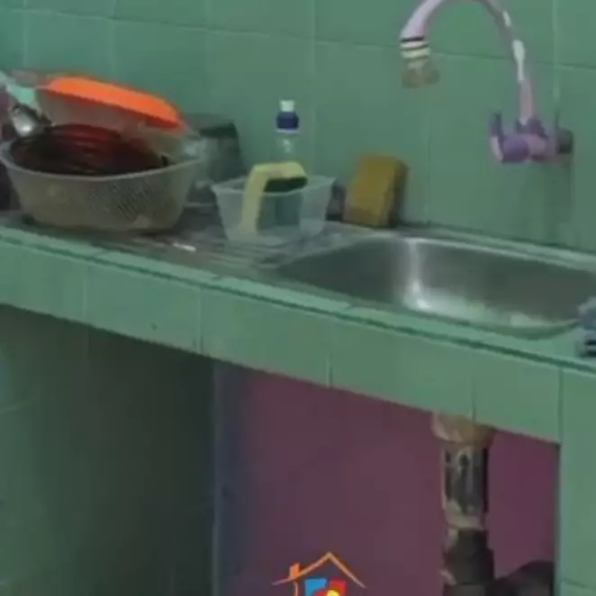 Modal Rp 10 juta dapur jadul direnovasi dengan kitchen set marmer, hasilnya bikin netizen tak percaya