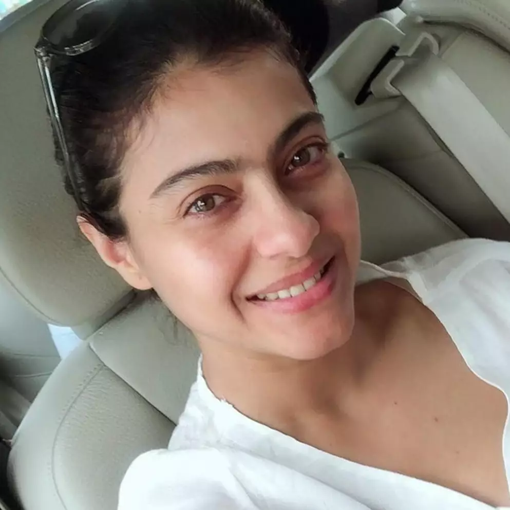 Punya alis tebal, potret 11 aktris Bollywood tanpa makeup ini cantiknya natural