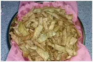 Trik jitu goreng kulit singkong supaya nggak keras, tidak hambar, dan aman dikonsumsi