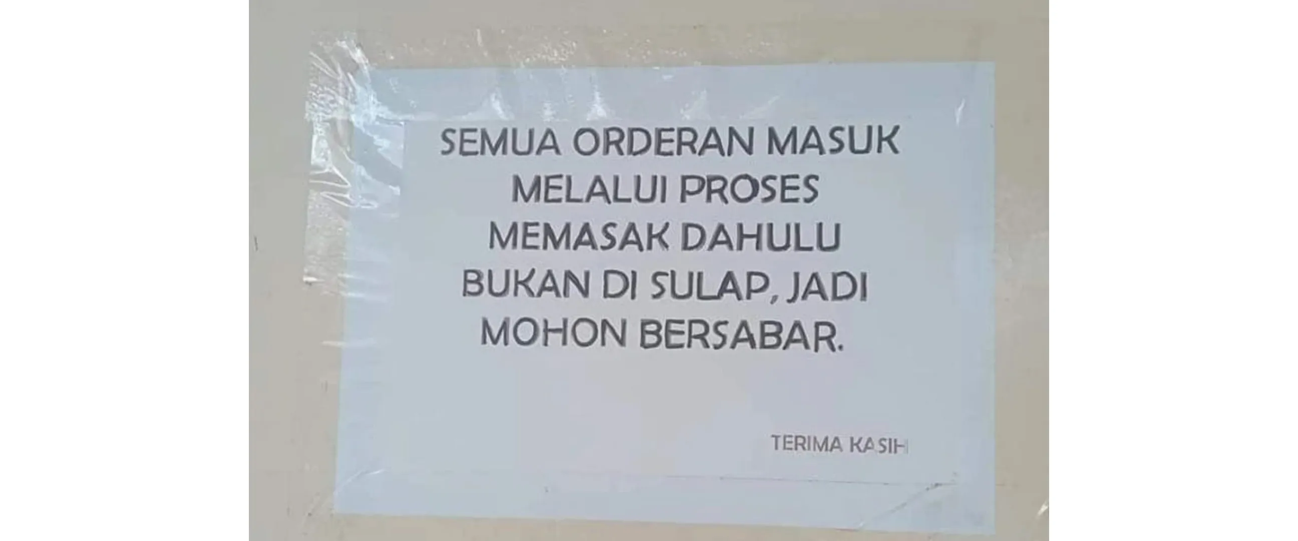 11 Potret kocak pemberitahuan di restoran ini bacanya bikin senyum tipis, sabar dong bos