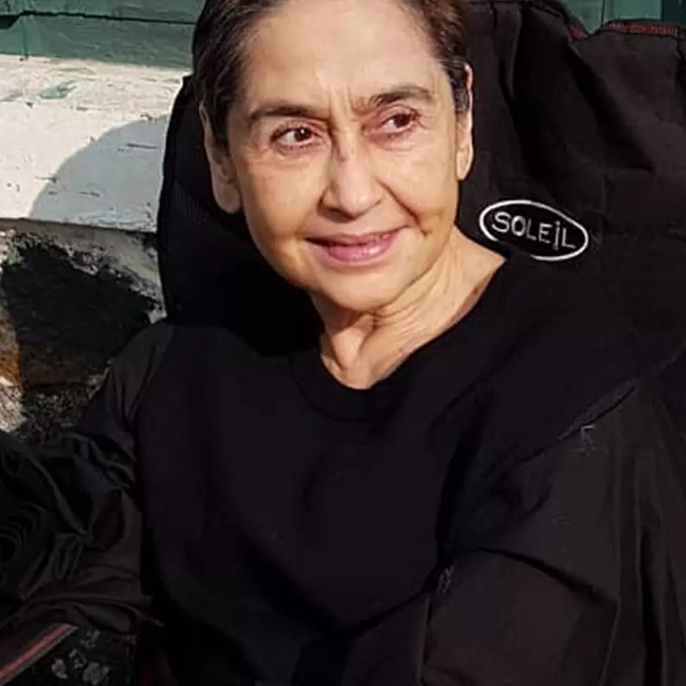 Tak ada flek hitam di usia 75 tahun, intip 5 perawatan kulit awet muda tahun ala Marini Soerjosoemarno