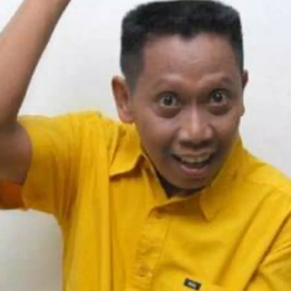 Kisah 9 seleb sempat jadi buruh sebelum terkenal, Tukul Arwana jalani profesi sopir truk LPG