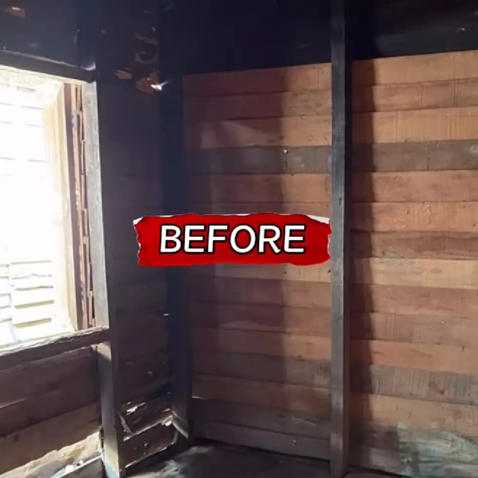 Makeover kamar dinding kayu tampak reyot jadi estetik ala gaming room, 9 transformasinya bikin takjub