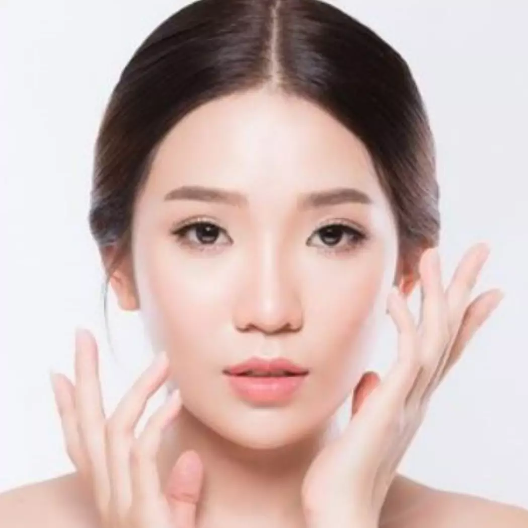 Tak perlu tanam benang, begini trik mengencangkan kulit wajah pakai masker dari 1 bahan minuman