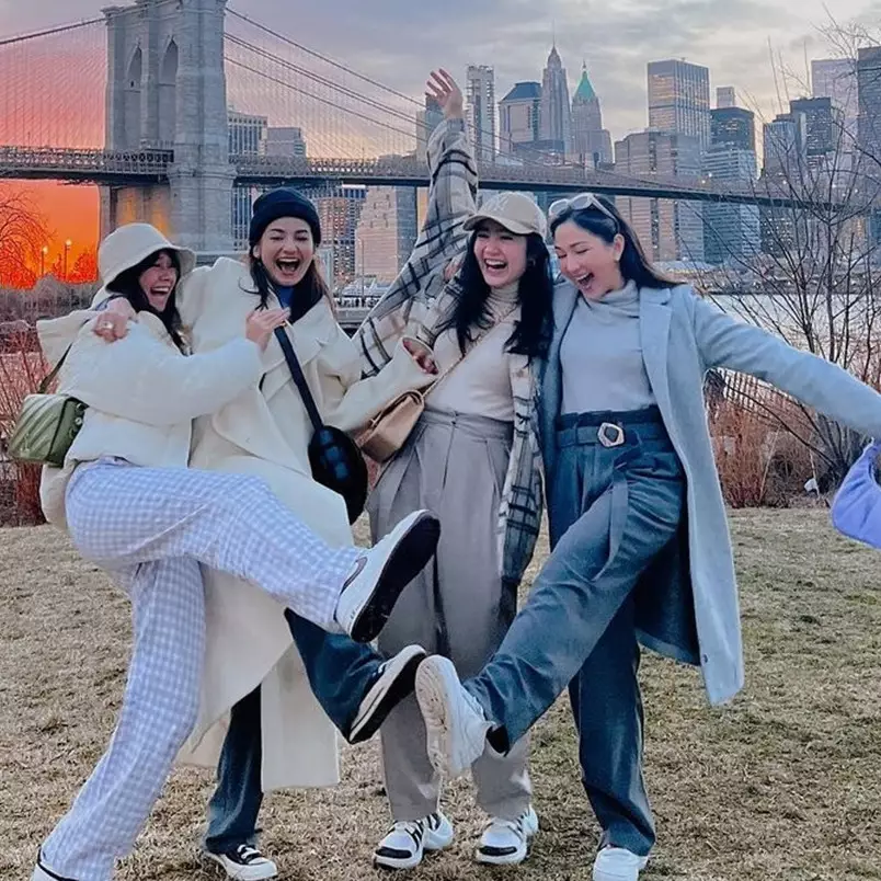 Momen Yakub Hasibuan suapi Yuki Kato saat makan bareng disorot, circle Jessica Mila disebut no drama