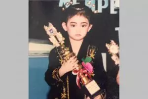 Bocah dirias menor ini pernah tinggal di rumah reyot kini jadi artis tajir, kekayaannya Rp 44 miliar