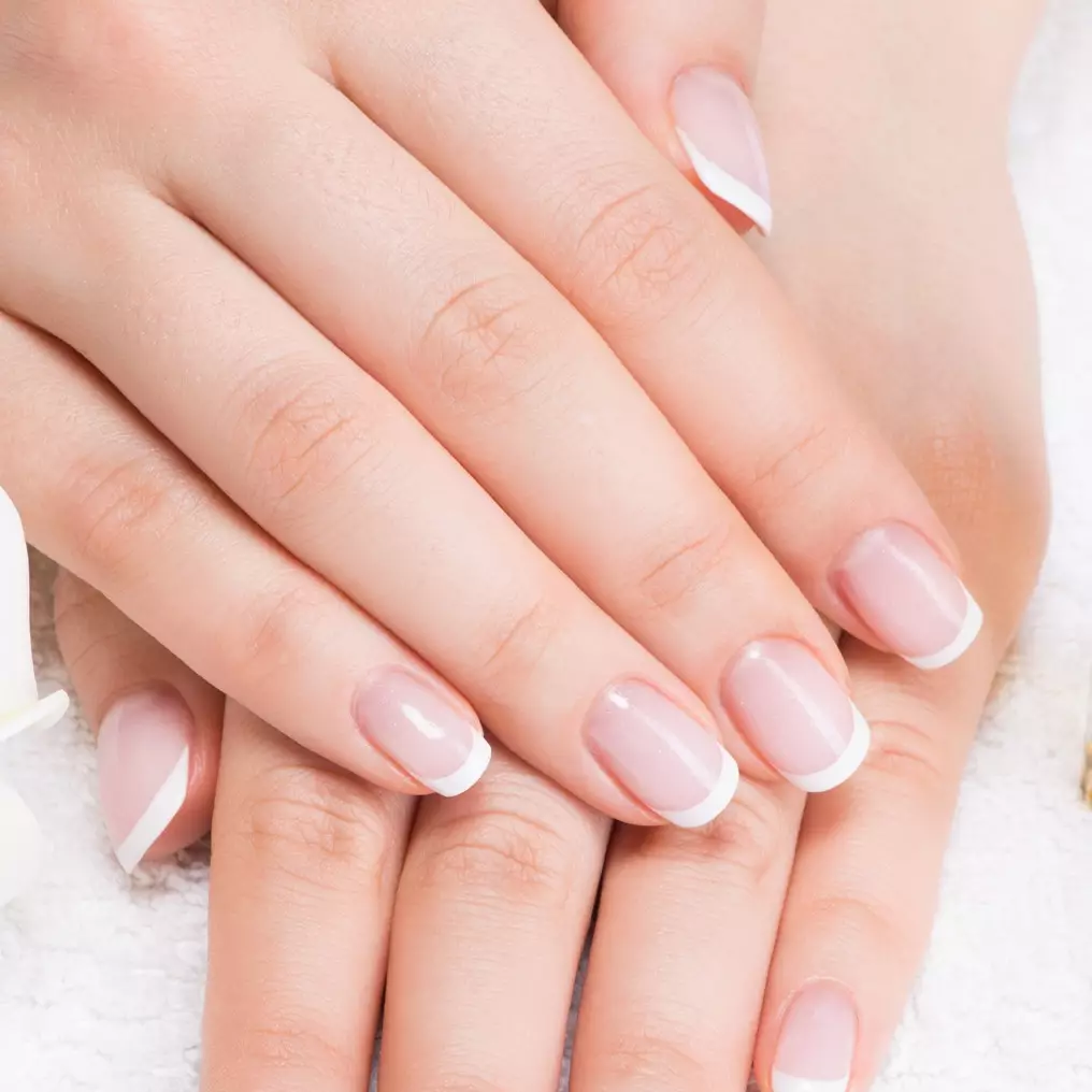 Hanya pakai 1 bahan sederhana, ini trik bikin kuku lebih kuat dan sehat