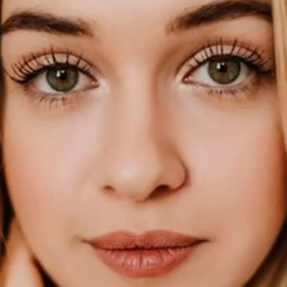 Trik bikin bulu mata tampak lentik tanpa eyelash extension ini cuma butuh 1 bahan alami