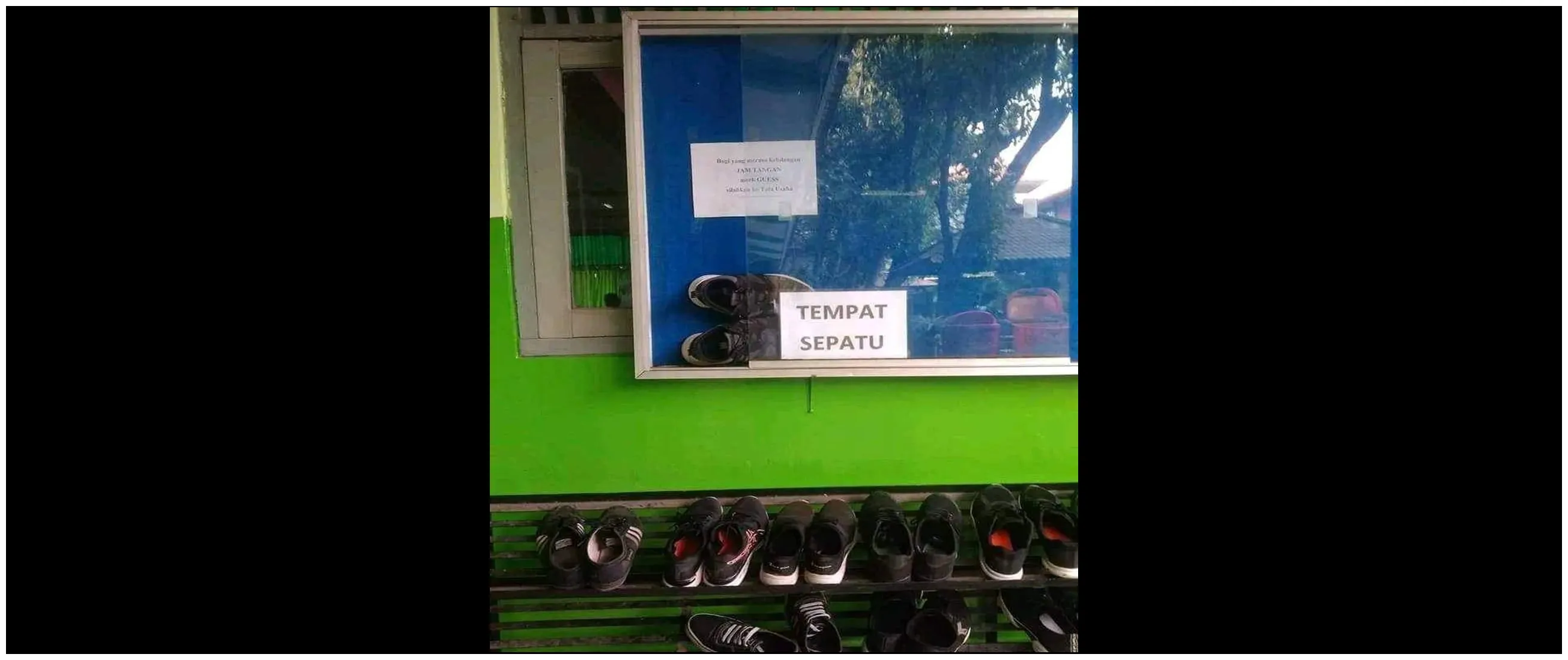 13 Potret kocak letak benda nggak sesuai tempatnya jadi pengen beres-beres