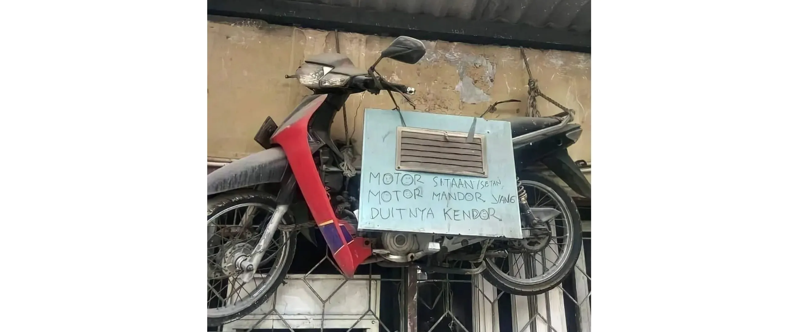 11 Potret kocak penampakan barang asal digantung ini absurd abis, kreativitasnya nggak nanggung