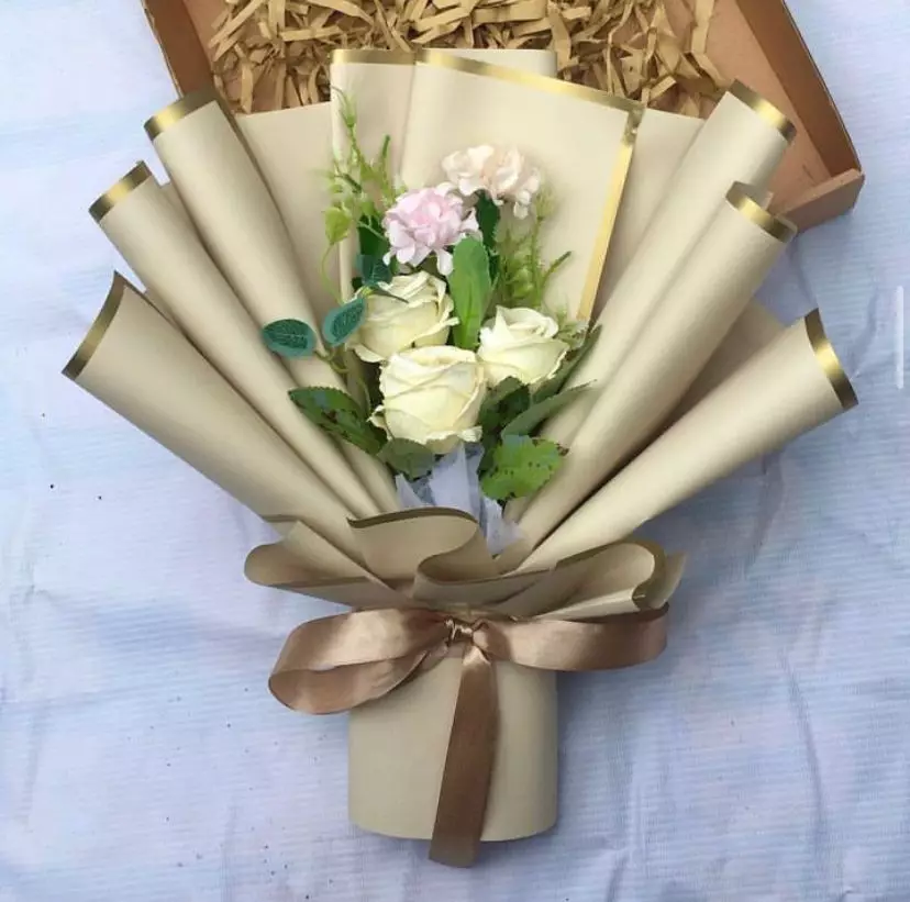 kisah inspiratif mahasiswa uny kuliah kumpulkan cuan dari buket bunga © 2023 brilio.net kisah inspiratif mahasiswa uny kuliah kumpulkan cuan dari buket bunga © 2023 brilio.net