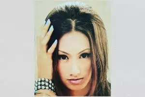 Model catwalk hits era 90-an kini jadi aktivis satwa, 11 potret dulu & kininya ini bikin pangling