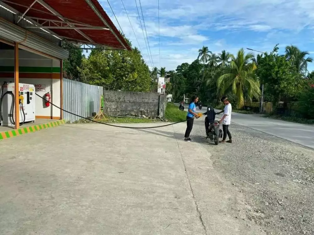 Potret penjual sabar Berbagai sumber Potret penjual sabar Berbagai sumber