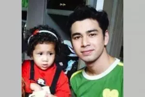 Hilang bak ditelan bumi, ini kabar bocah kriwil akting bareng Raffi Ahmad yang penampilannya manglingi