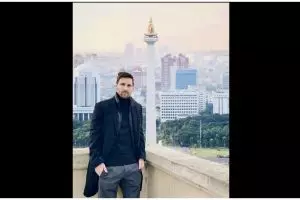 Tak jadi datang, 9 foto editan lucu Messi liburan di Indonesia kreasi warganet ini bikin nyengir