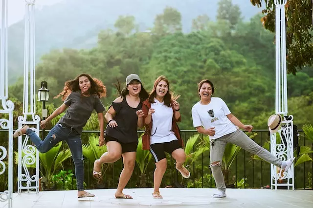 Manfaat hidup rukun di lingkungan masyarakat © 2023 brilio.net