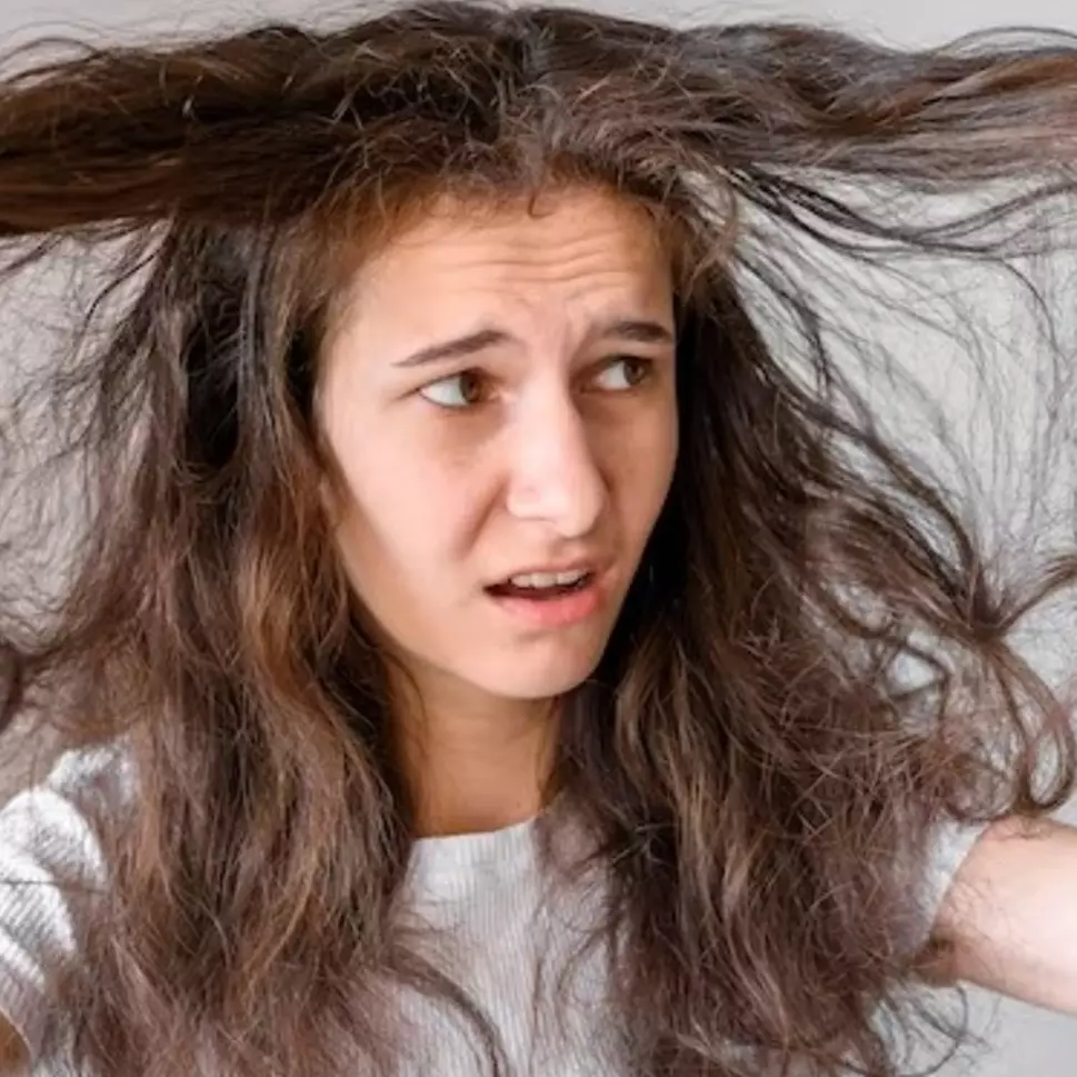 Jadi selembut sutra, begini cara mengatasi rambut kering dan sulit diatur pakai 1 jenis saus