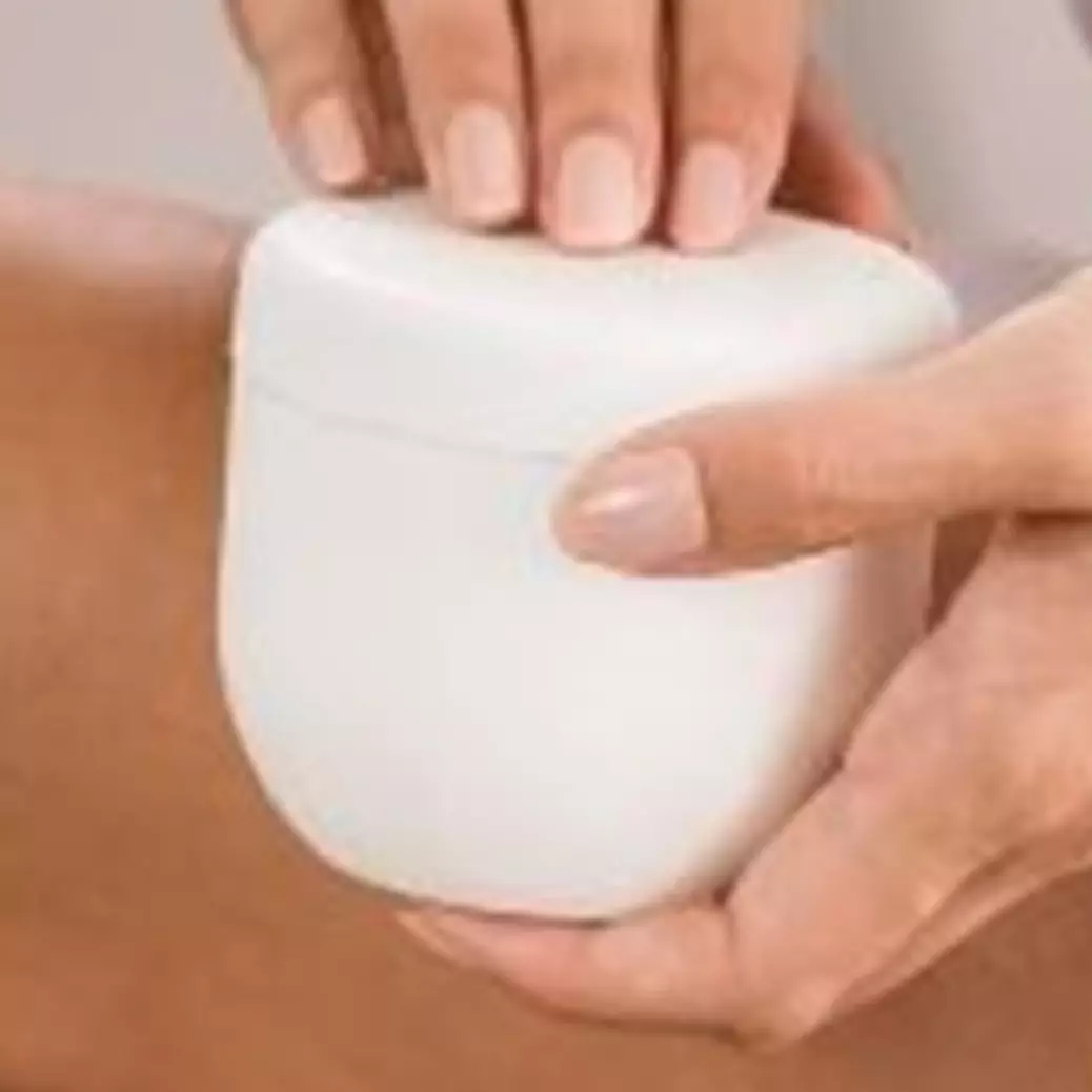 Trik atasi siku dan lutut menghitam hanya pakai body scrub dari 1 jenis buah, bikin kulit auto cerah