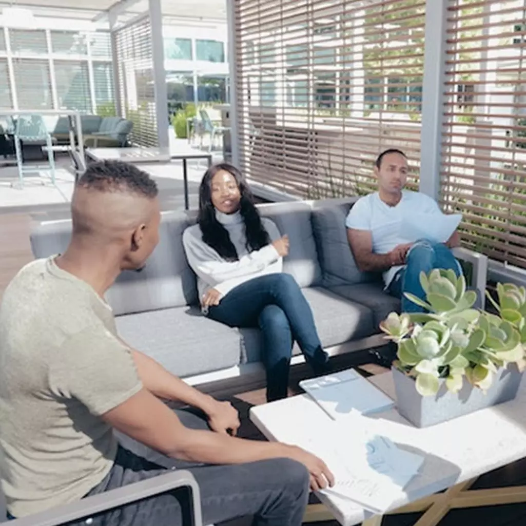 Contoh tata tertib di lingkungan masyarakat, wajib menghormati norma yang berlaku