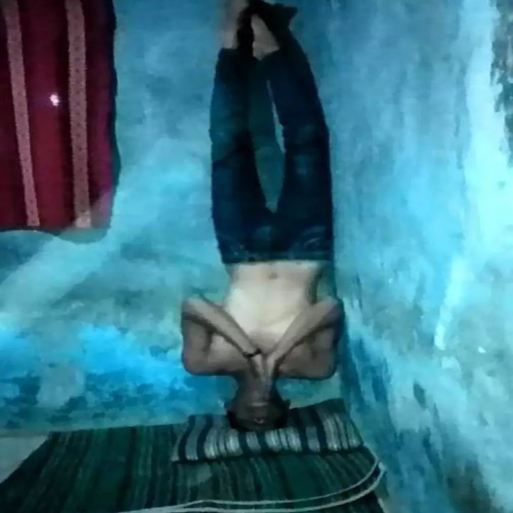 11 Potret kocak orang saat gabut di rumah ini bikin sadar bahaya menganggur, nyeleneh abis