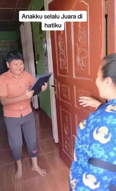 Reaksi ibu saat melihat anaknya ranking TikTok