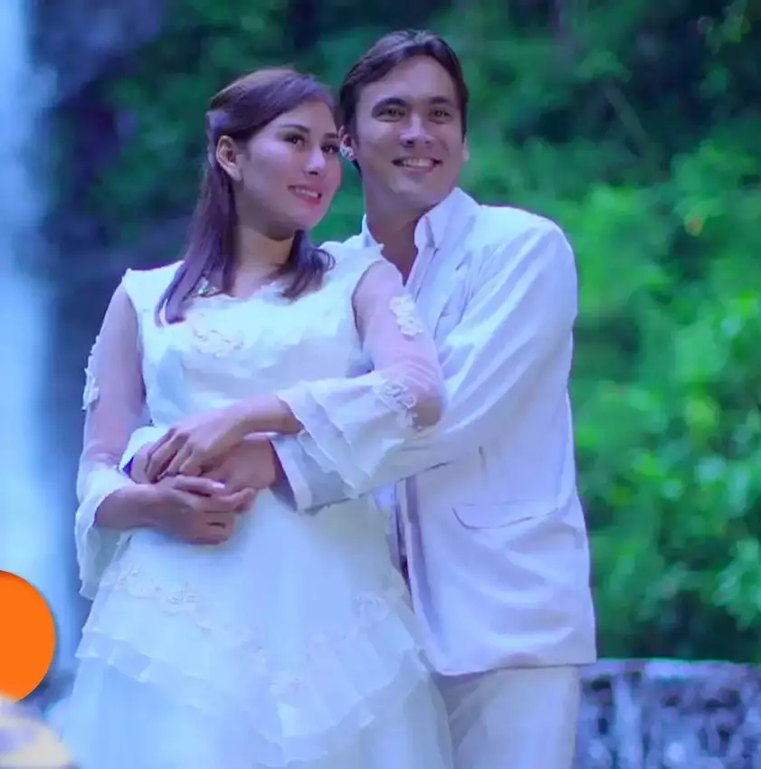 momen rendy dan syahnaz kencan © berbagai sumber