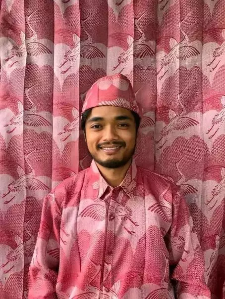 orang dengan outfit anti mainstream Berbagai sumber