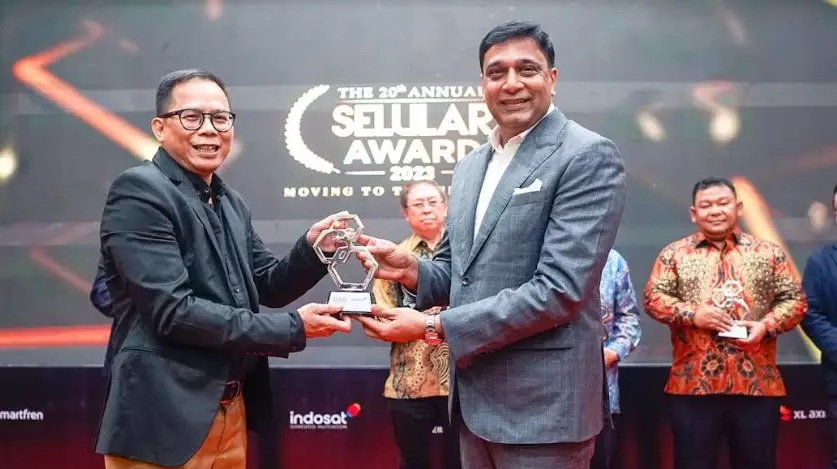Vikram Sinha raih penghargaan CEO of The Year 2023 © Istimewa Vikram Sinha raih penghargaan CEO of The Year 2023 © Istimewa