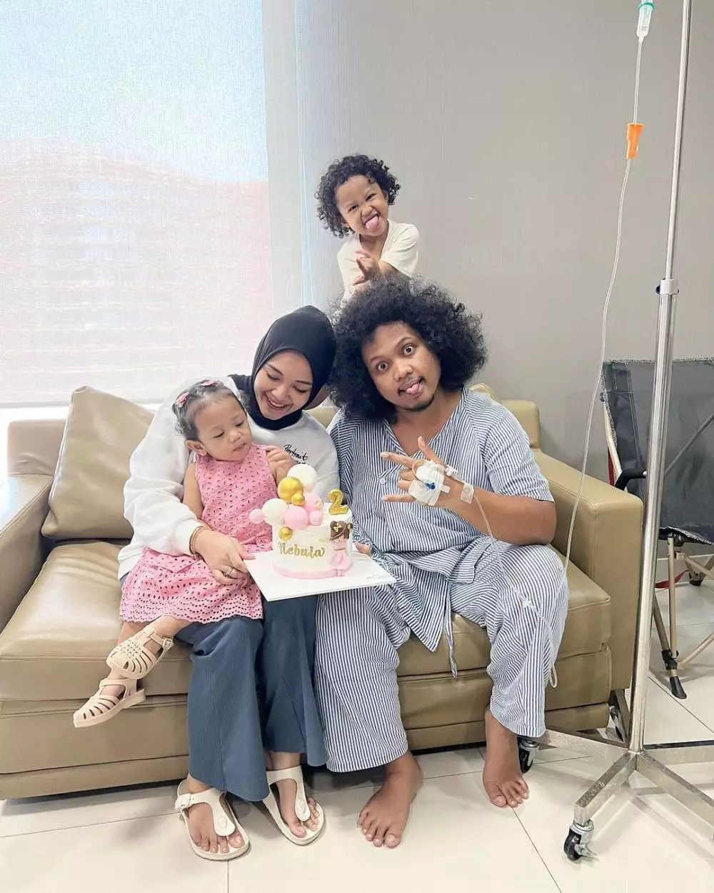 warganet pinjam uang ke Babe Cabita Berbagai sumber