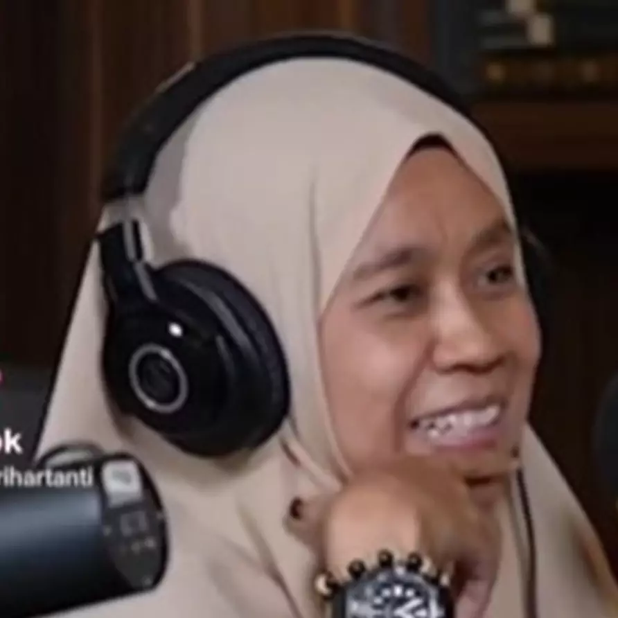 Videonya sempat viral, ternyata begini cara tak terduga ibu asal Wonogiri fasih berbahasa Inggris