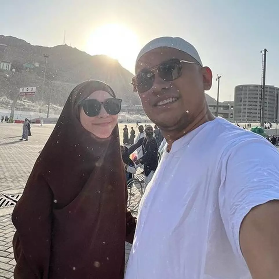 Ibadah Haji bareng istri, ini cerita Hanung Bramantyo wukuf di Arafah saat panas 46 derajat