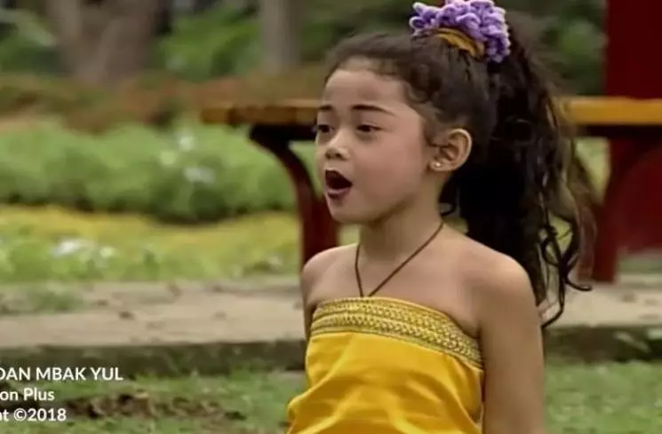 Bocah rambut ikal dulu aktris antagonis © berbagai sumber