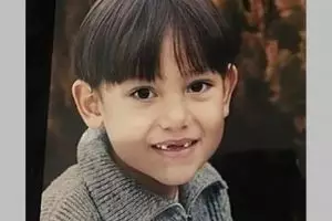 Bocah bergigi ompong ini tidak naik kelas 2 kali gegara main game, nasibnya berubah usai jadi artis