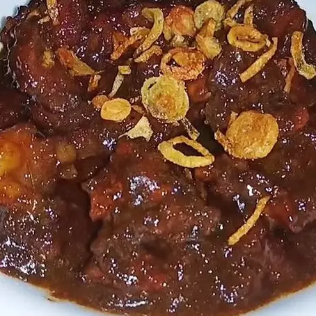 Tanpa dimasak berjam-jam, ini cara praktis bikin semur daging sapi yang empuk &amp; bumbu meresap sempurna